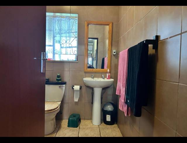 3 BEDROOM HOUSE FOR SALE IN FLORENTIA